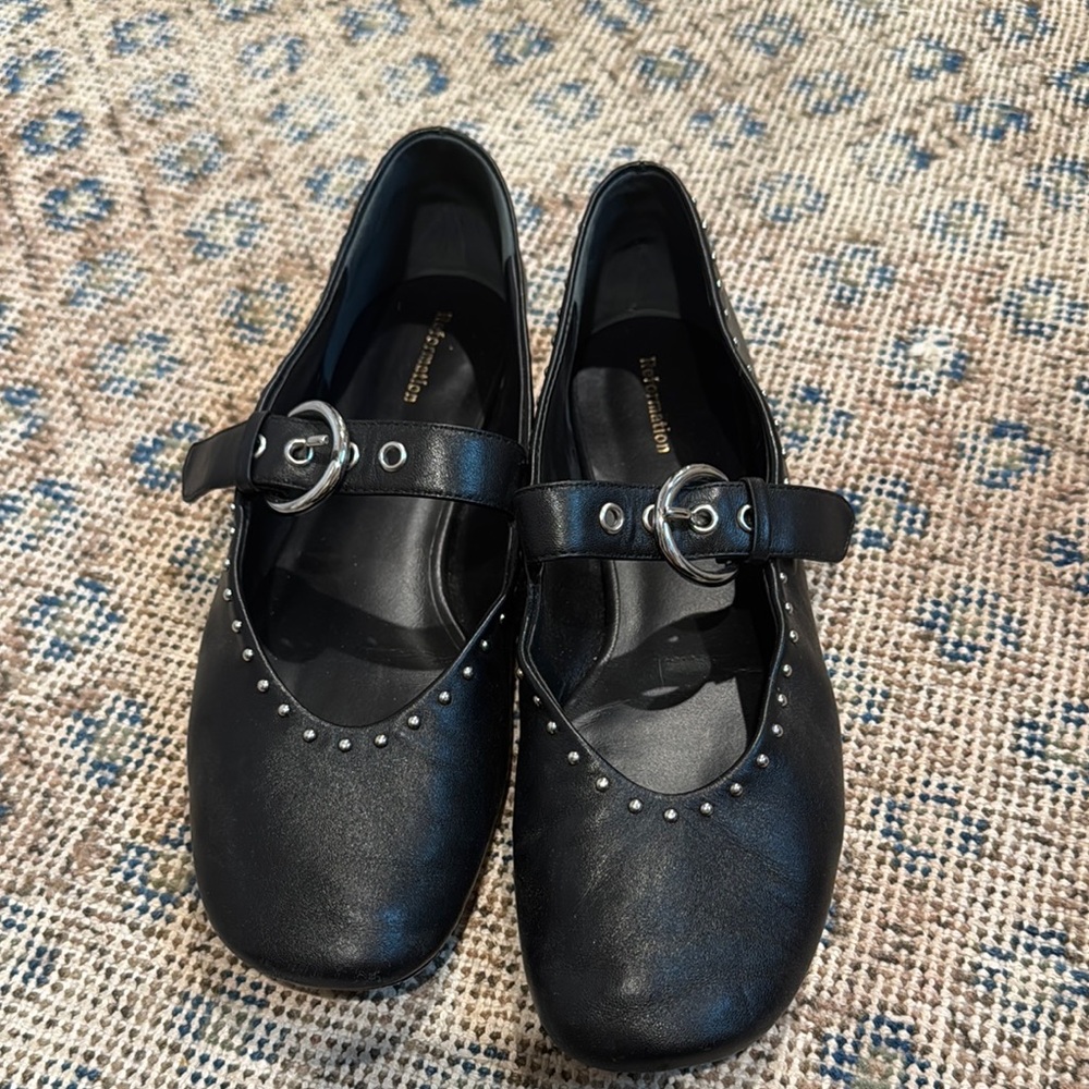 Reformation Bethany Stud Ballet Flat sz 8.5